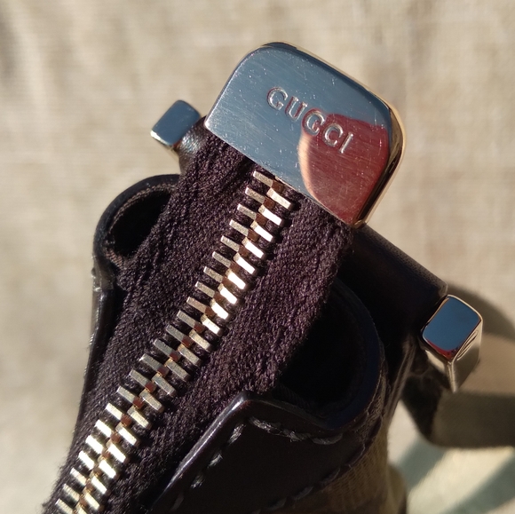 Gucci GG Monogram Web Medium Crossbody Bag - Picture 11 of 15